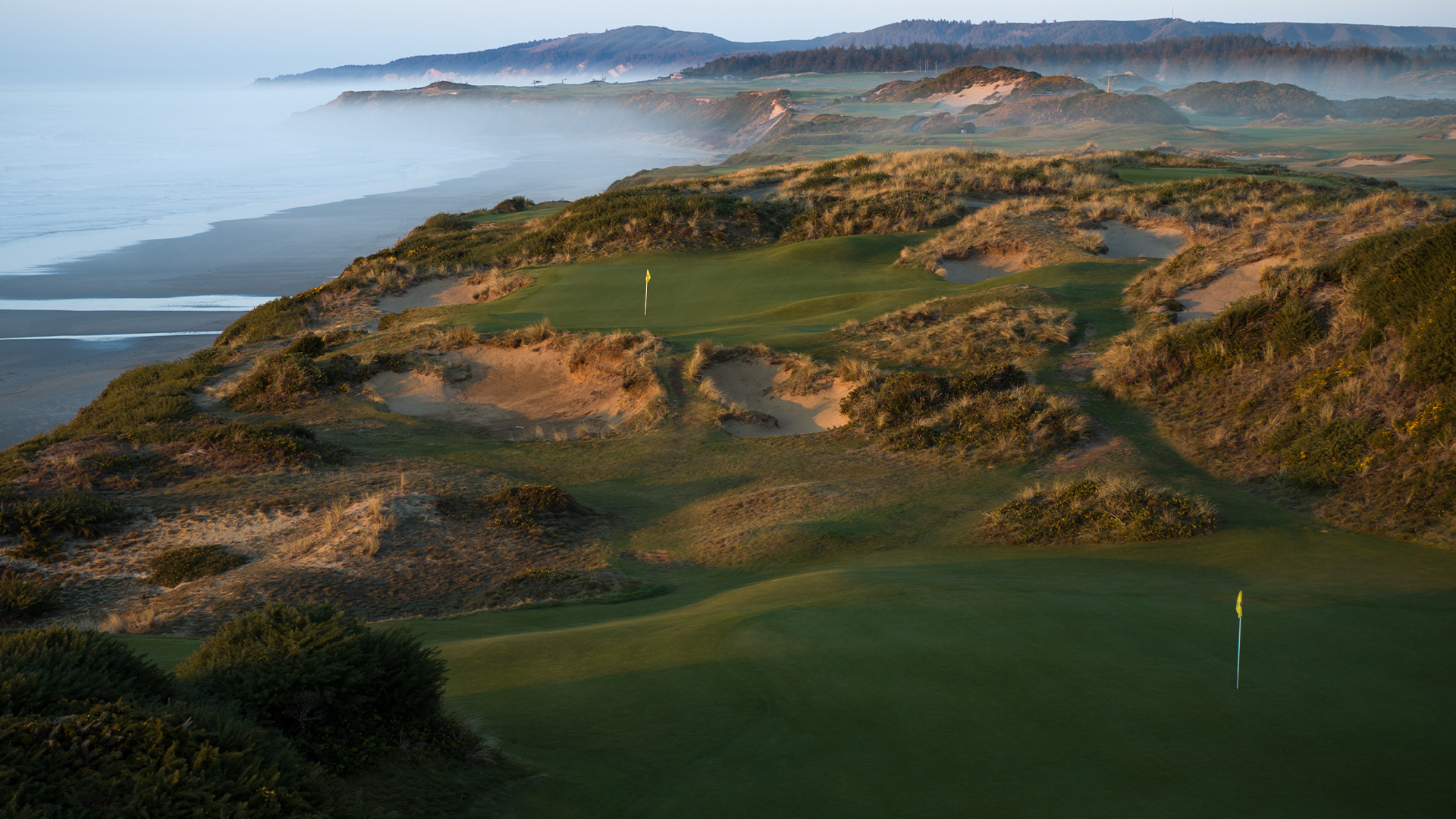 Pacific Dunes golf course overlooking the Southern Oregon coast